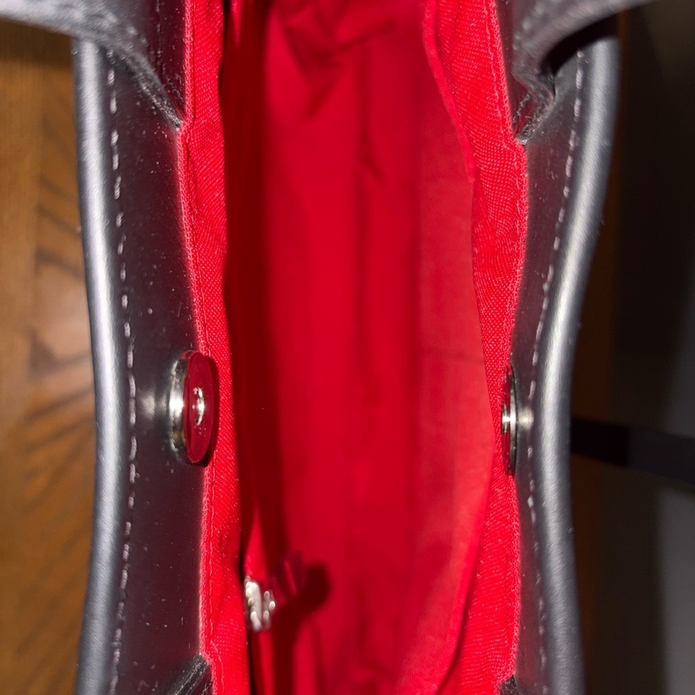 Andrea Valentini Bump Tote - Picture 8 of 8